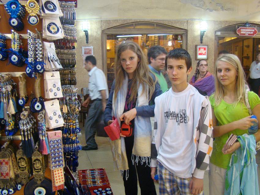 img00027.jpg