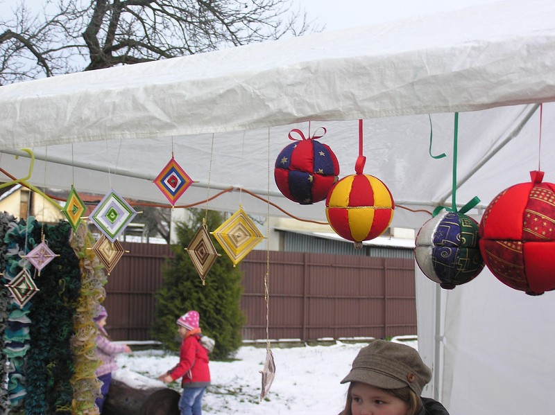 Výtvarný odbor- Vianočné trhy 2012