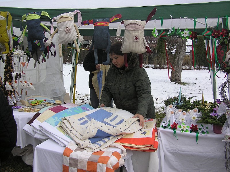 Výtvarný odbor- Vianočné trhy 2012