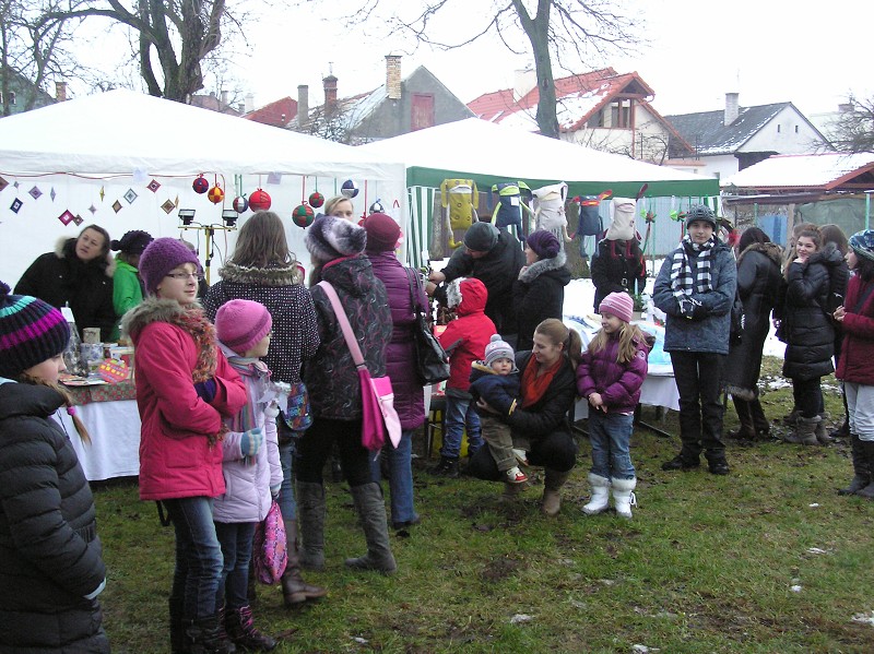 Výtvarný odbor- Vianočné trhy 2012