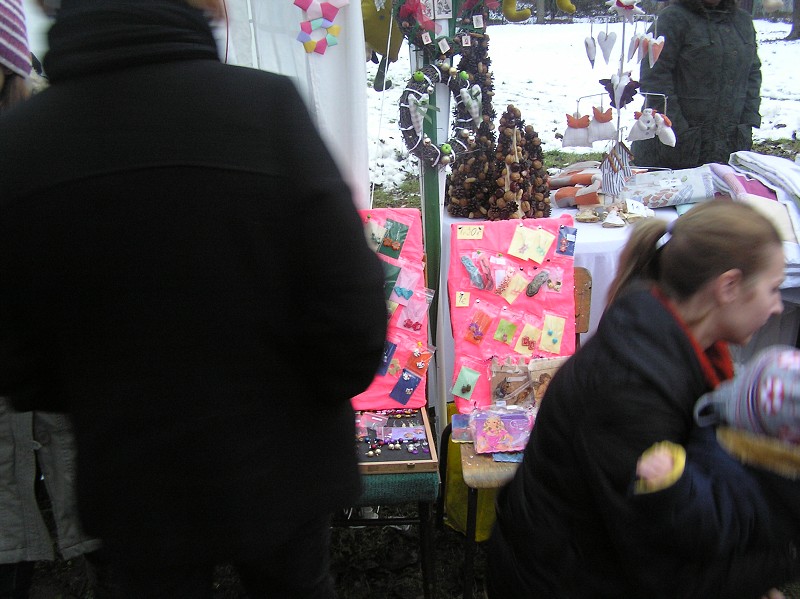 Výtvarný odbor- Vianočné trhy 2012