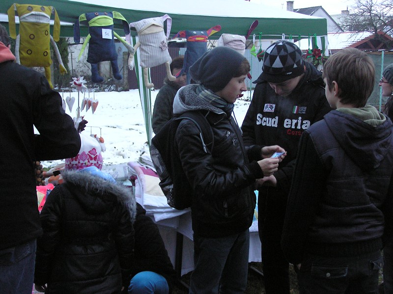 Výtvarný odbor- Vianočné trhy 2012