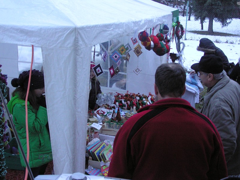 Výtvarný odbor- Vianočné trhy 2012