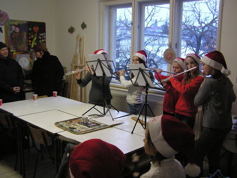 Výtvarný odbor- Vianočné trhy 2012