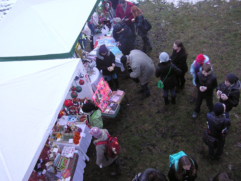 Výtvarný odbor- Vianočné trhy 2012