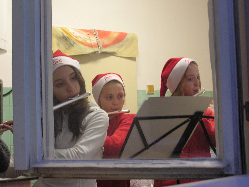 Výtvarný odbor- Vianočné trhy 2012