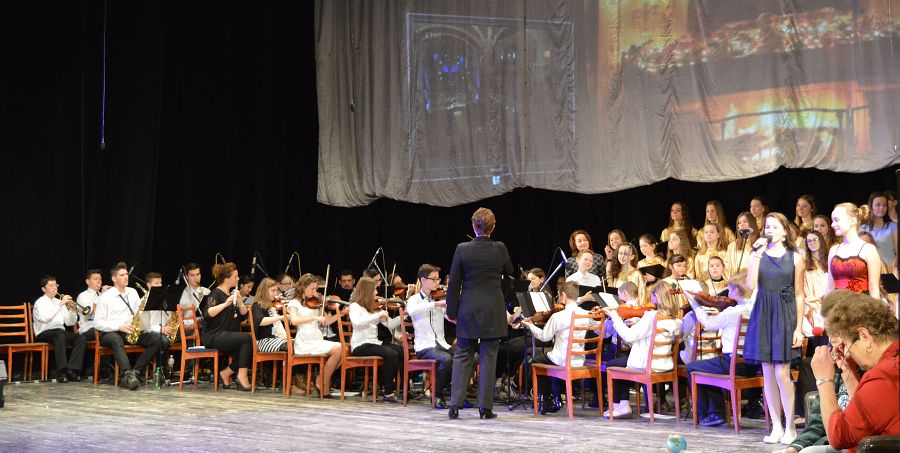 Vianočný koncert - piatok 18. decembra 2015