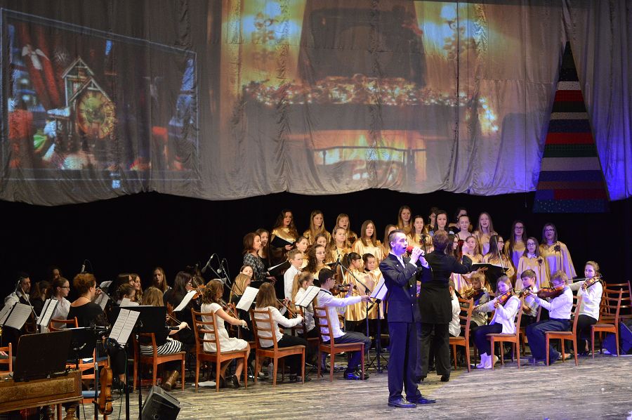 Vianočný koncert - piatok 18. decembra 2015