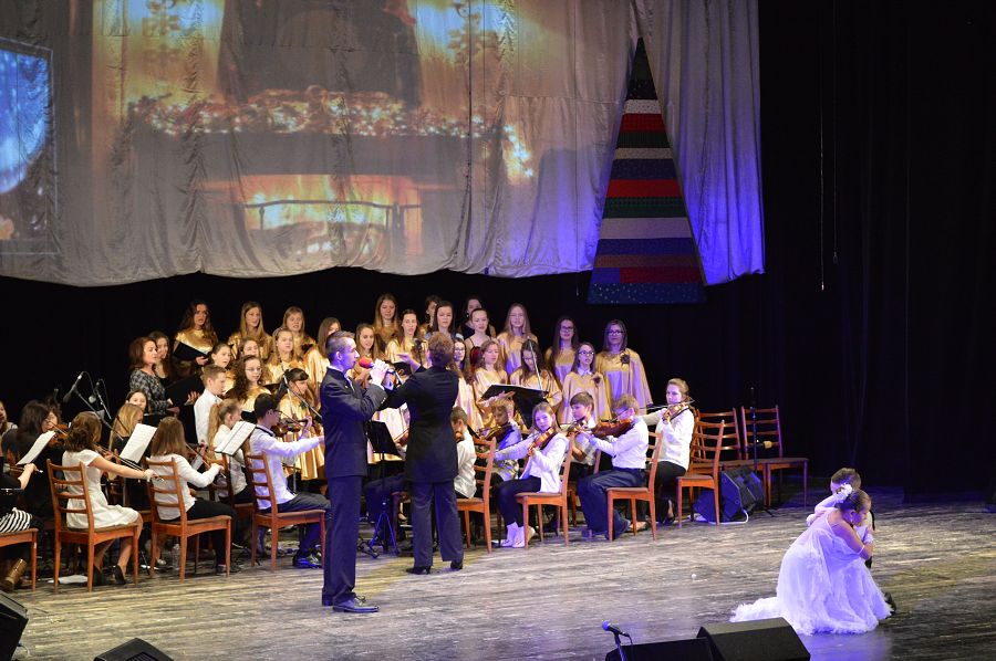 Vianočný koncert - piatok 18. decembra 2015