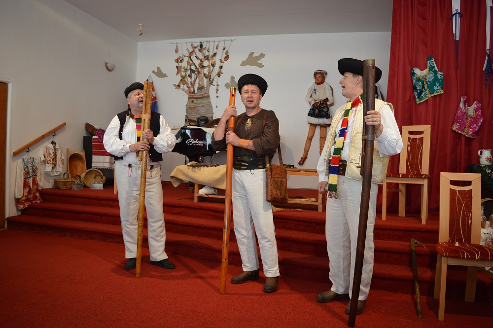 img00049.jpg