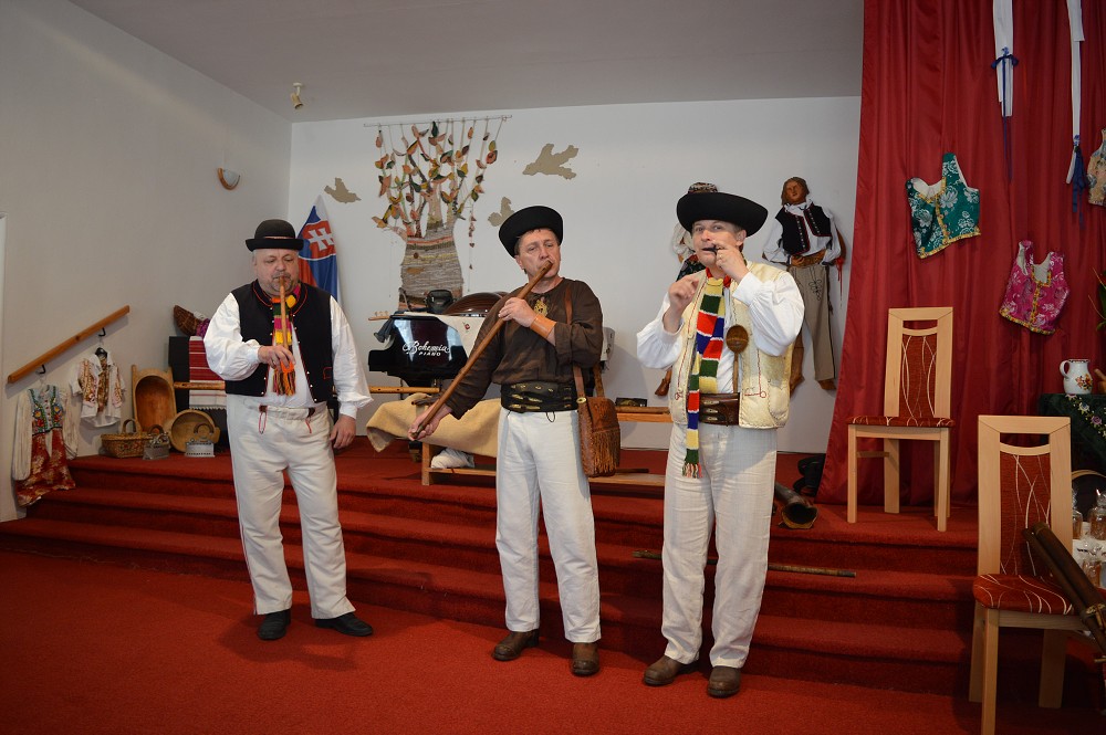 img00054.jpg