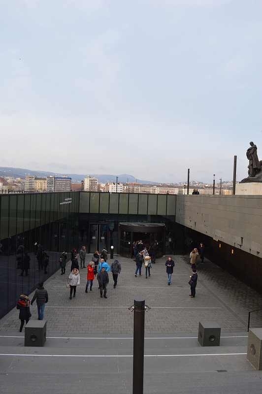 img00090.jpg