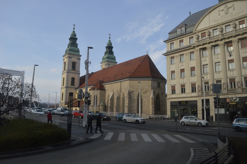 img00102.jpg