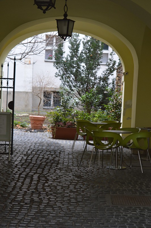 img00144.jpg
