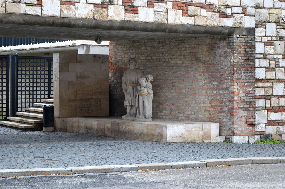 img00145.jpg