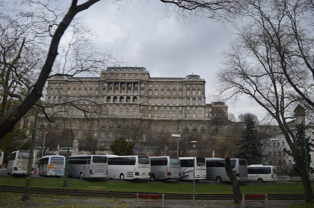 img00147.jpg
