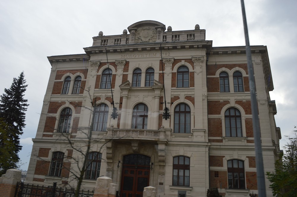 img00152.jpg