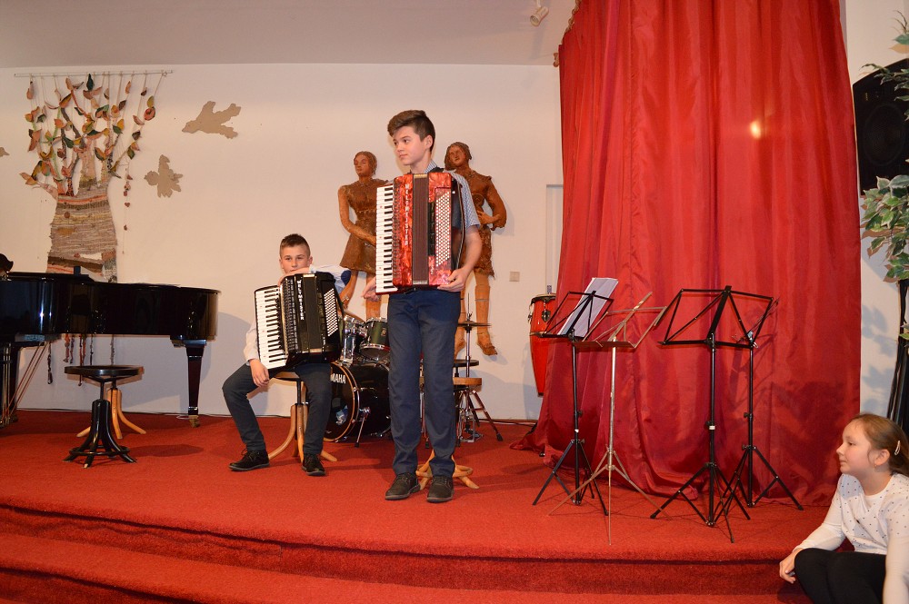 img00076.jpg