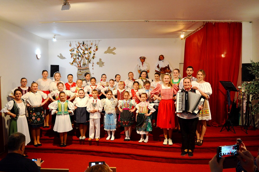 img00103.jpg