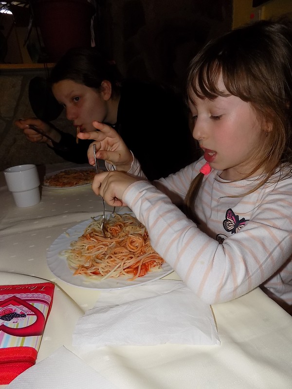 img00103.jpg