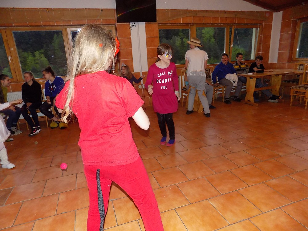 img00107.jpg