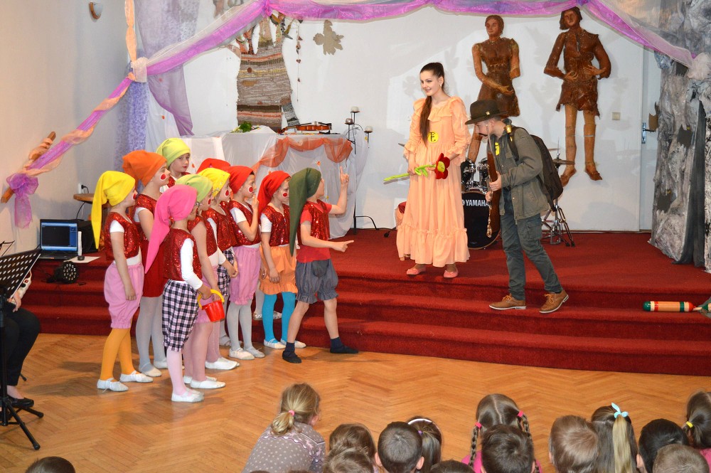 img00027.jpg