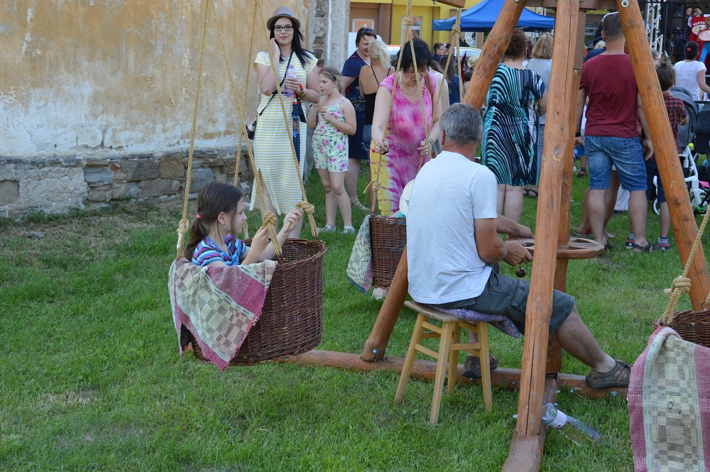img00080.jpg