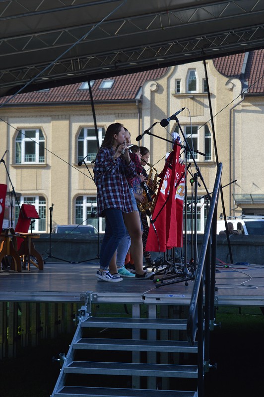 img00133.jpg