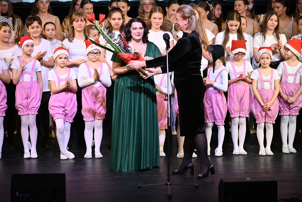 img00077.jpg