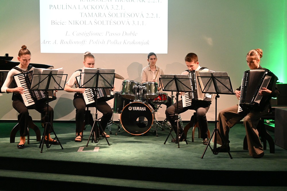 img00007.jpg