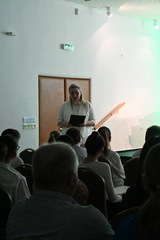 img00012.jpg