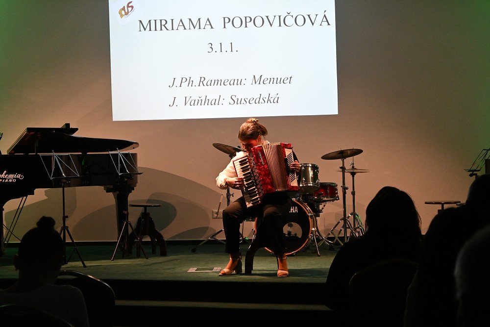 img00022.jpg