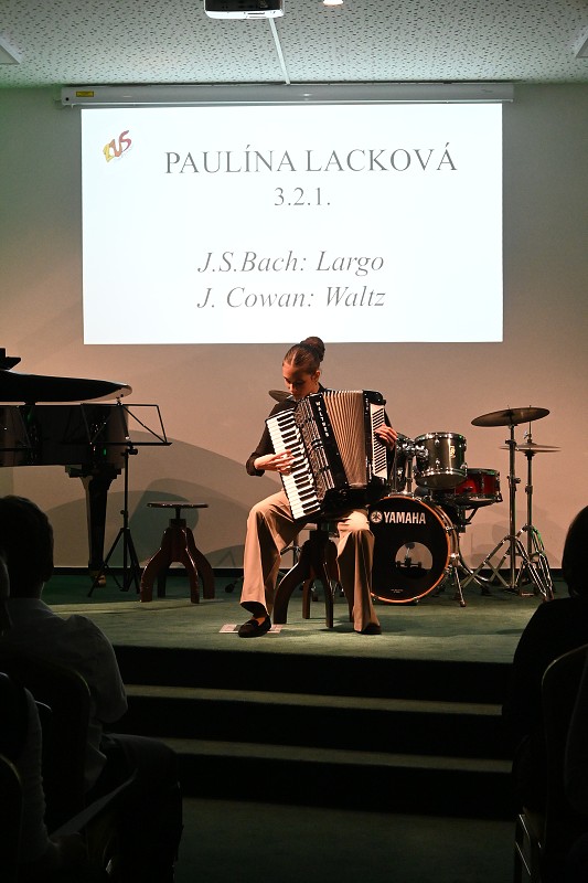 img00064.jpg