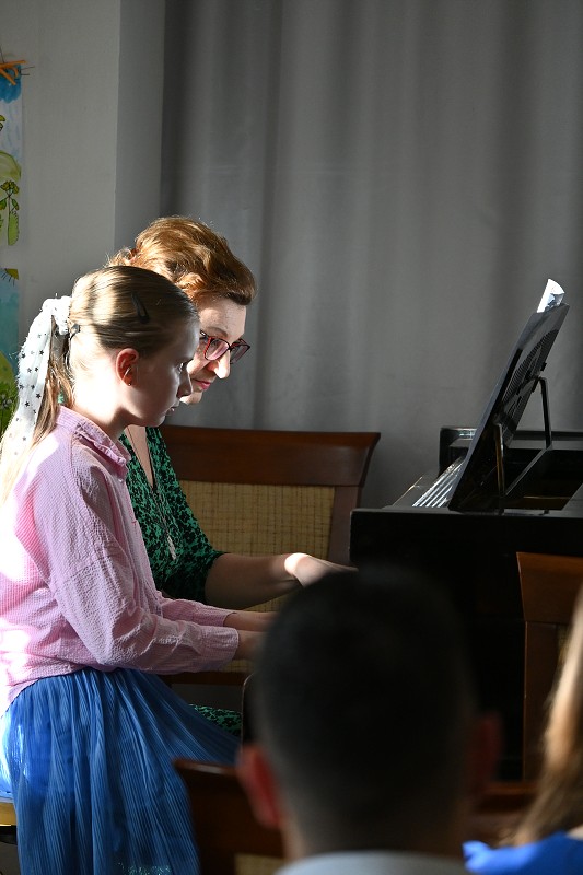 img00019.jpg