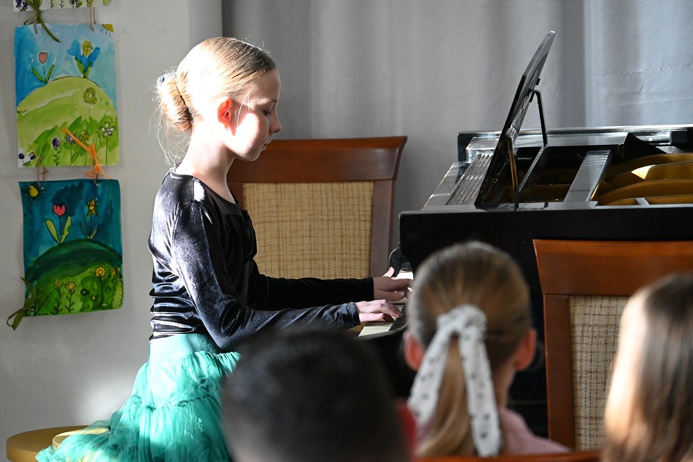 img00020.jpg