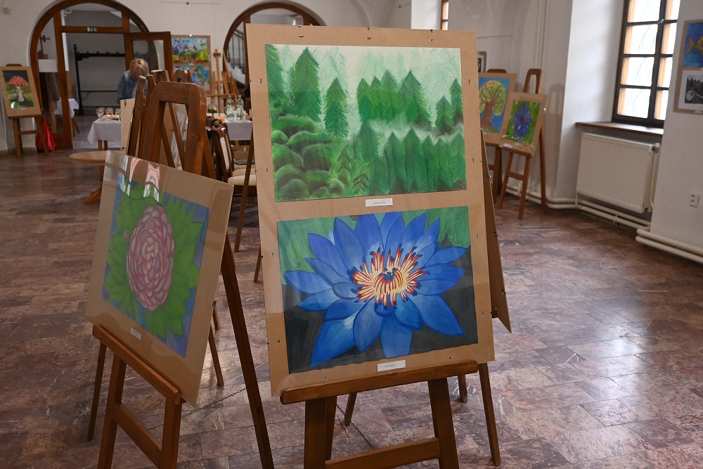 img00009.jpg