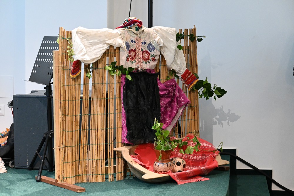 img00008.jpg