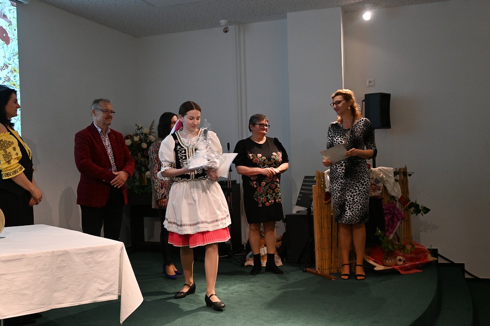 img00014.jpg