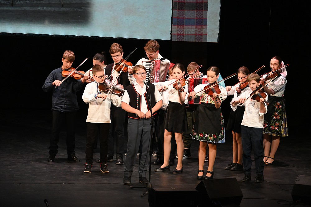 img00008.jpg