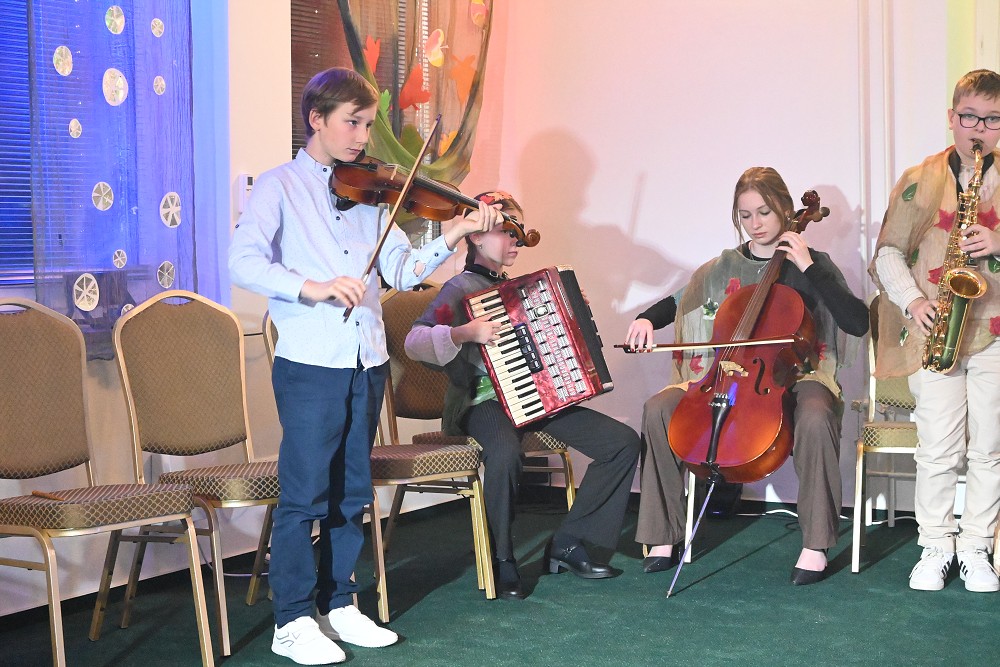 img00019.jpg