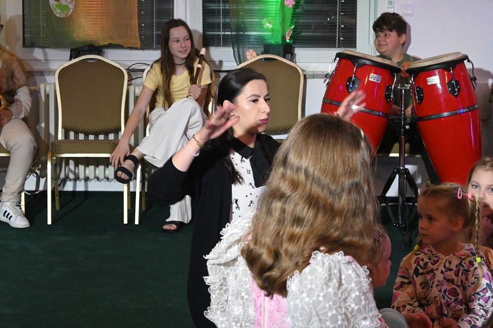 img00026.jpg