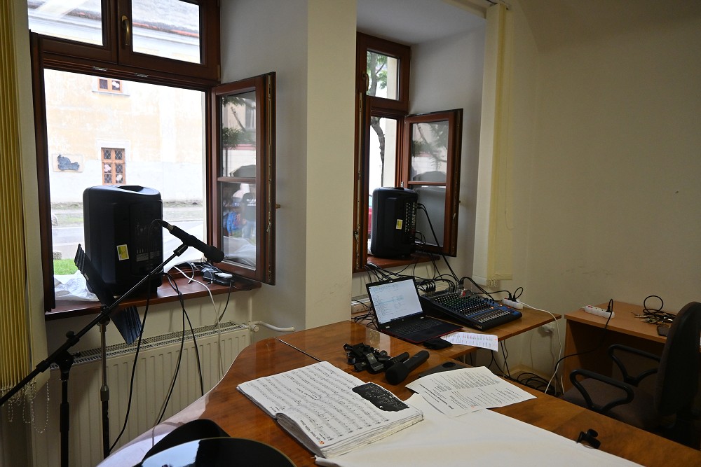 img00013.jpg