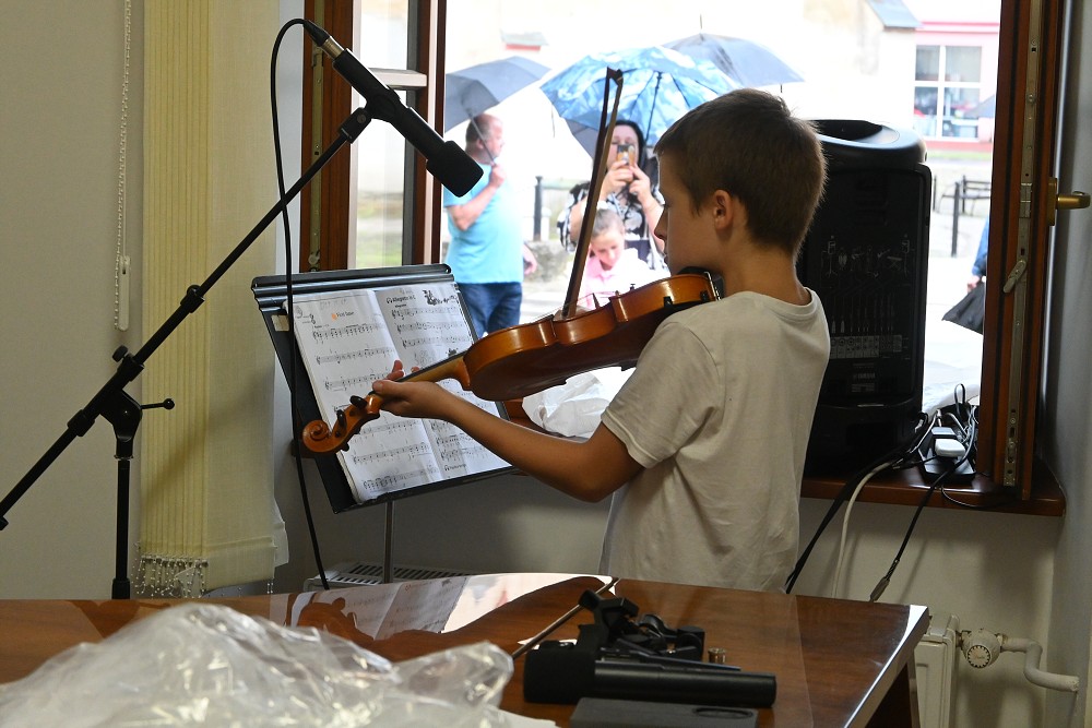 img00016.jpg