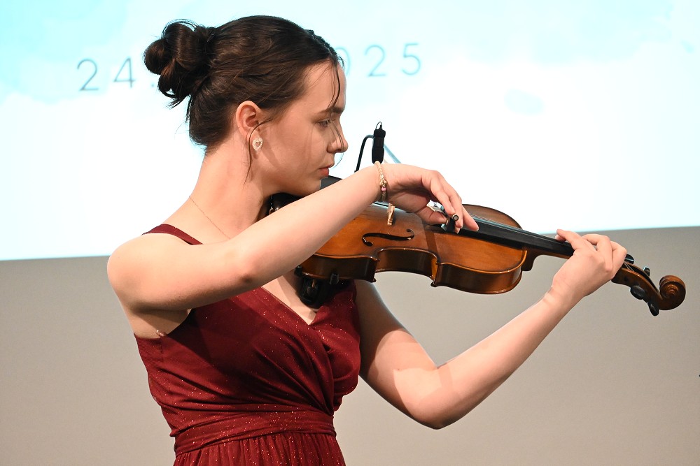 img00010.jpg