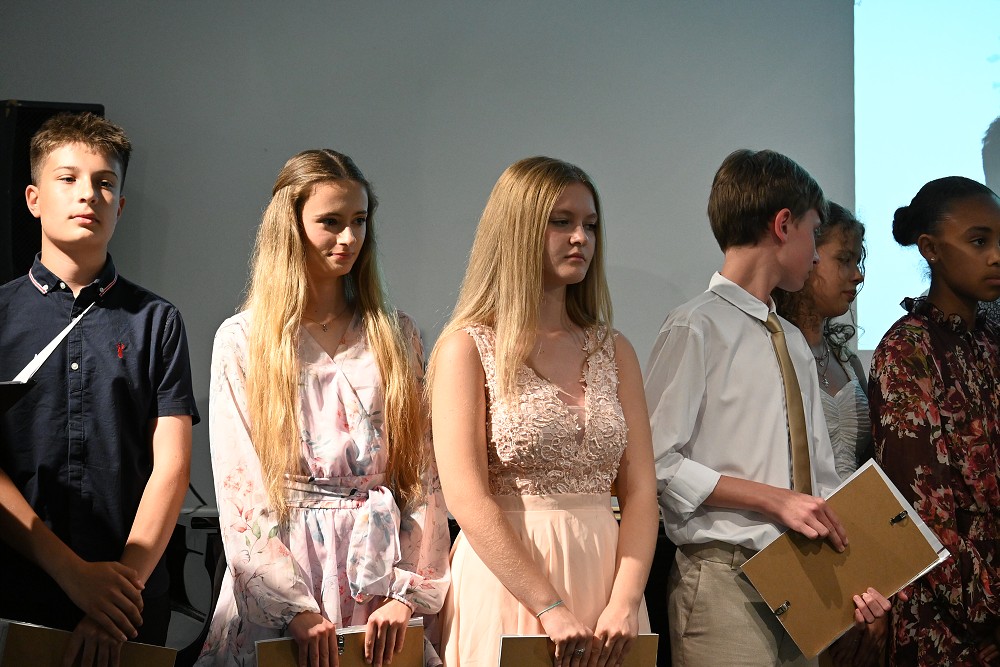 img00020.jpg