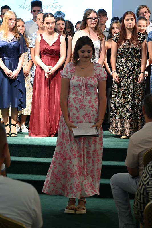 img00028.jpg
