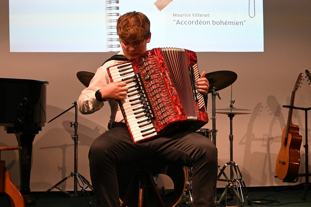 img00044.jpg