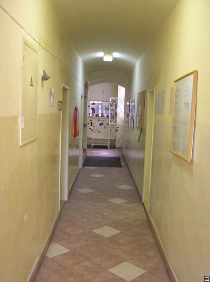 img00003.jpg
