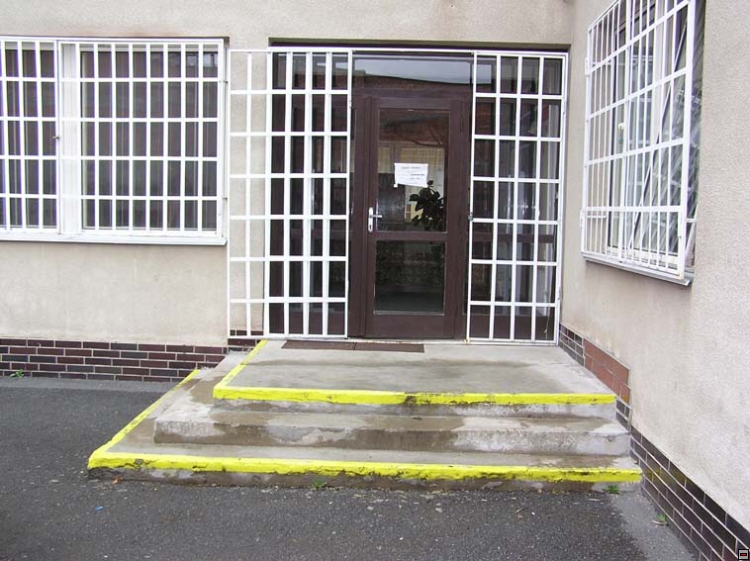 img00016.jpg
