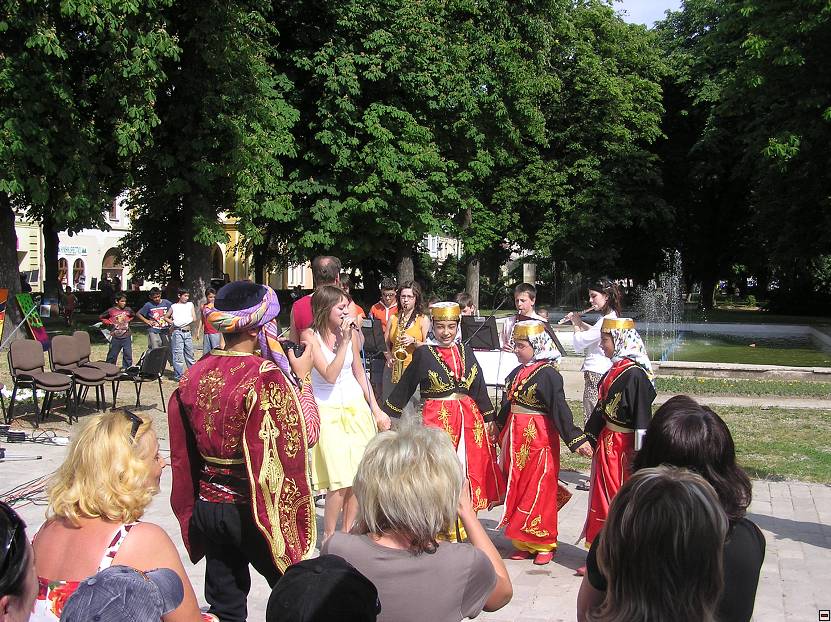 img00018.jpg
